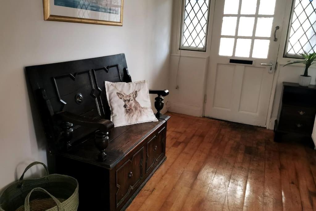 4 Bedroom Country Home Bristol Ngoại thất bức ảnh
